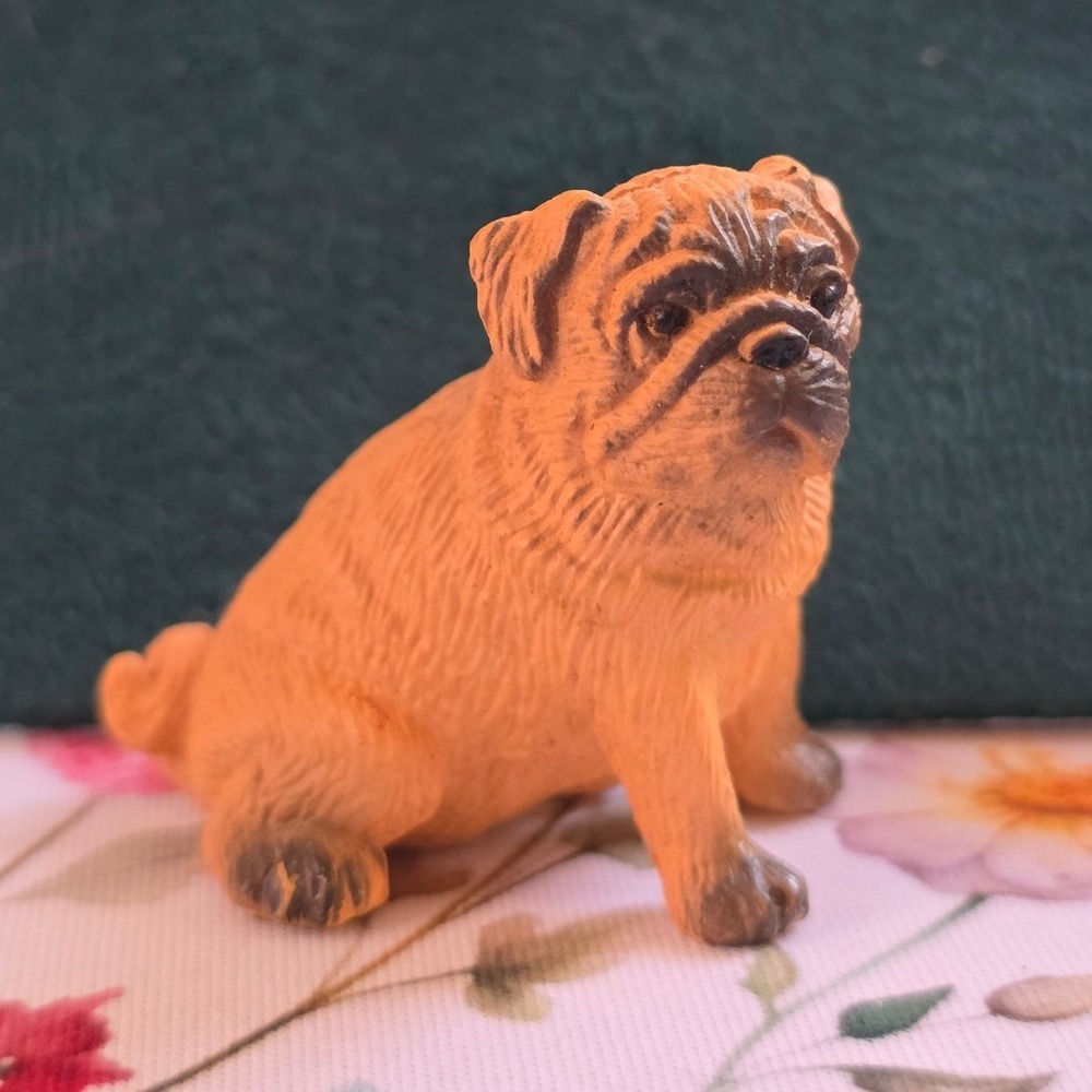 Unbranded Pug Dog Miniature‎ Figurine OS Tan Fair 8-PUG